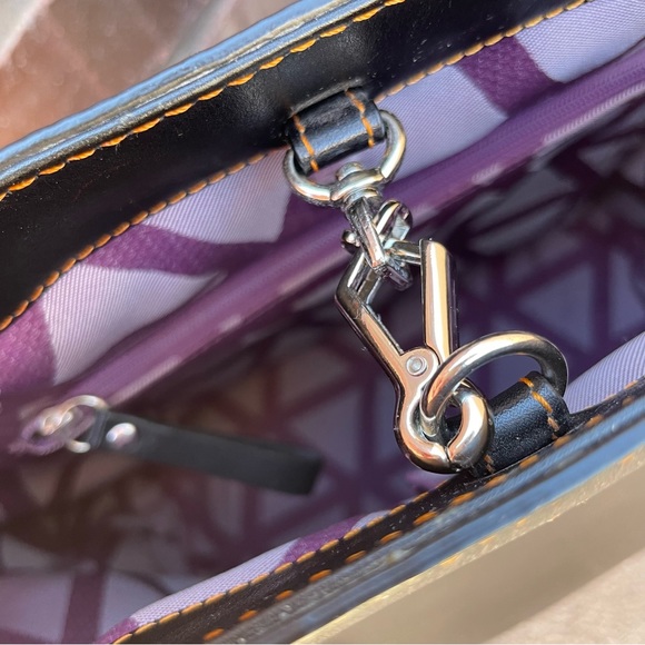 LODIS Rare & Fabulous Black Leather Luggage Tote with Contrast Stitching & Scarf - Picture 12 of 15